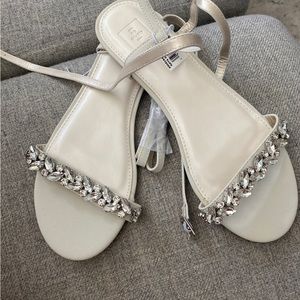 David’s Bridal white sandal size 8